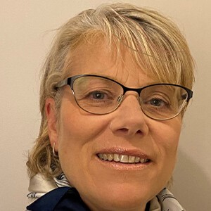 Dr. Kathryn Hinsliff-Smith